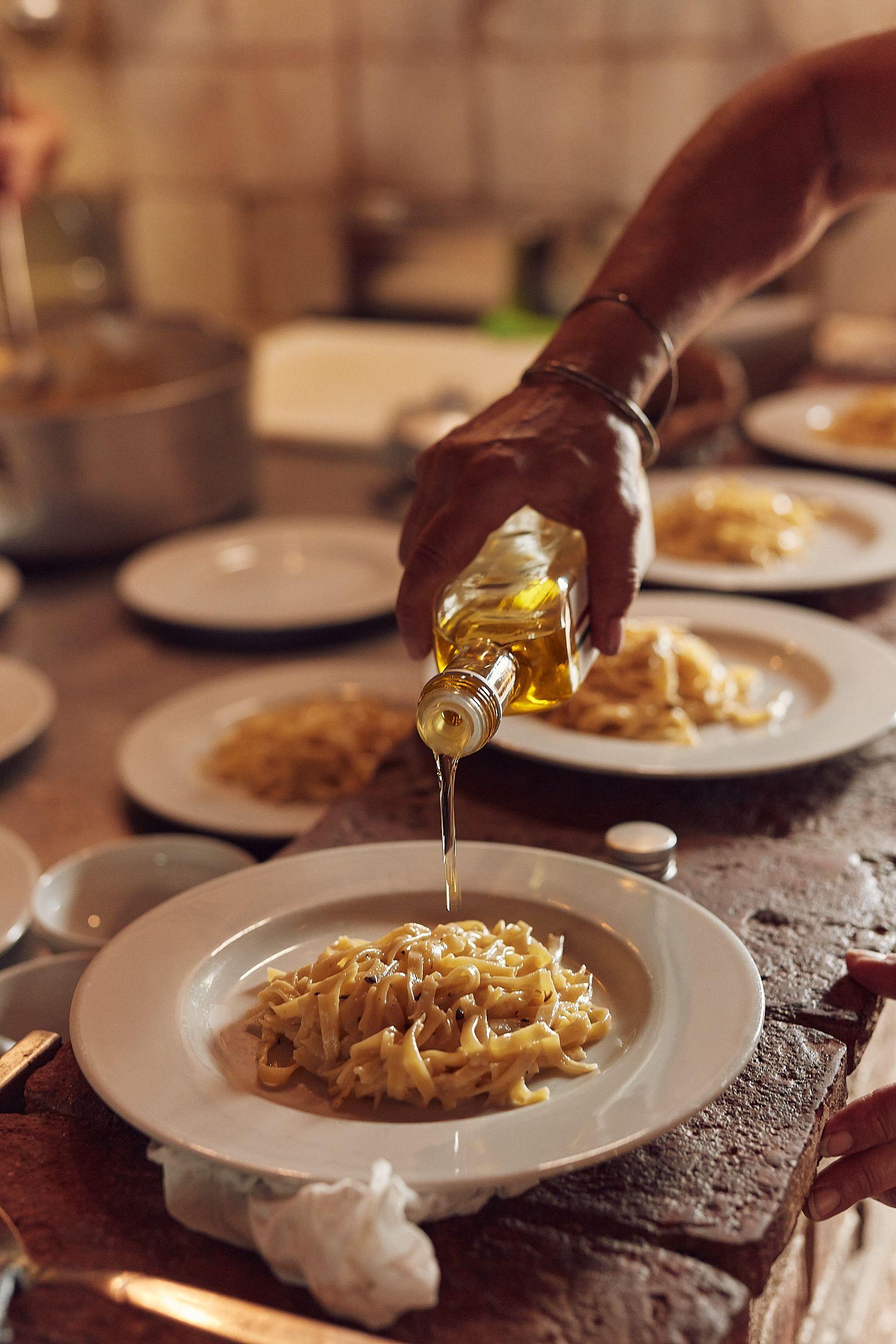 FIVE FARM-TO-TABLE EXPERIENCES TO MAKE YOUR MOUTH WATER